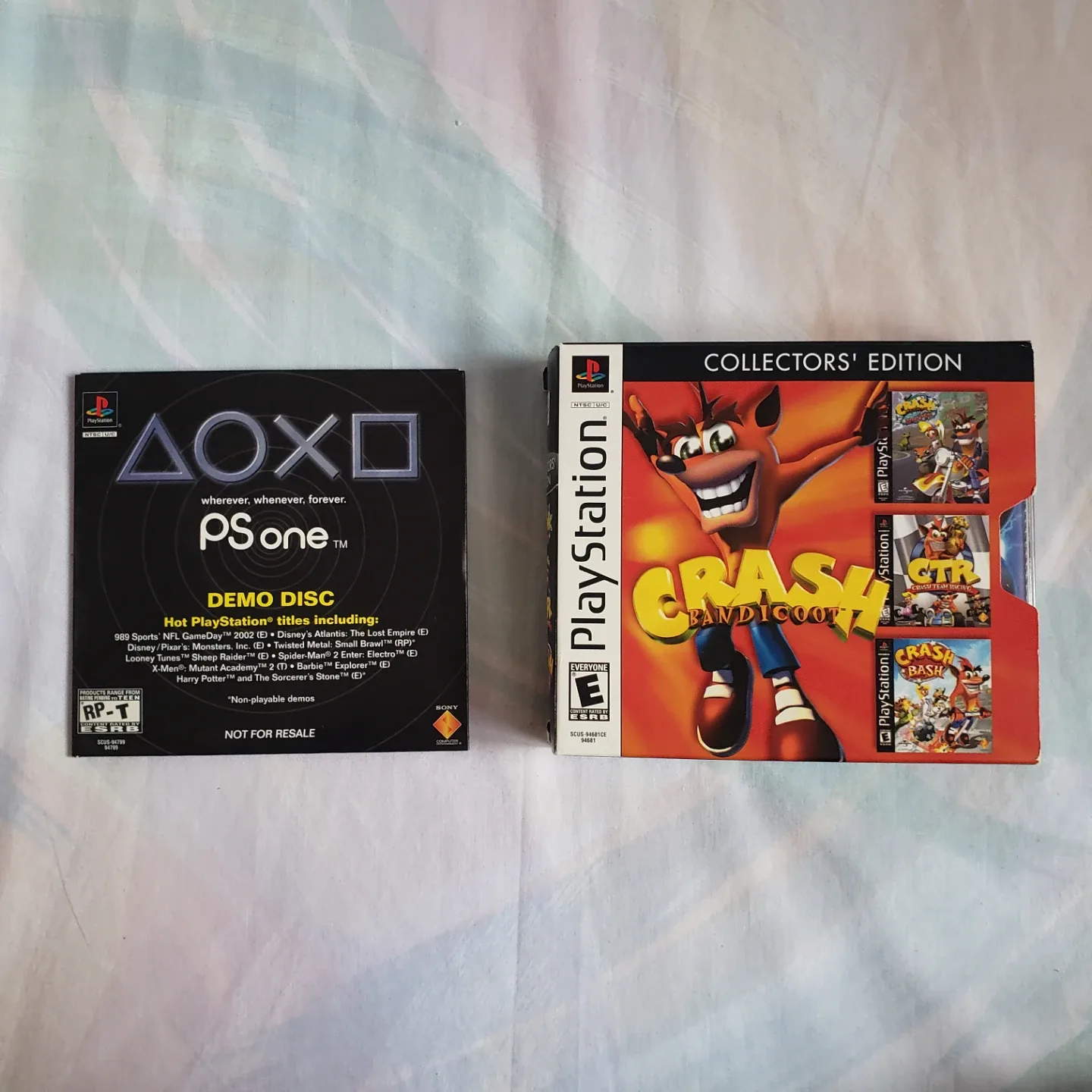 Sony Playstation 1 + Crash Games image indicator(3)