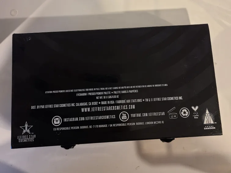 Jeffree Star Cosmetics Conspiracy Palette 💚 image indicator(5)
