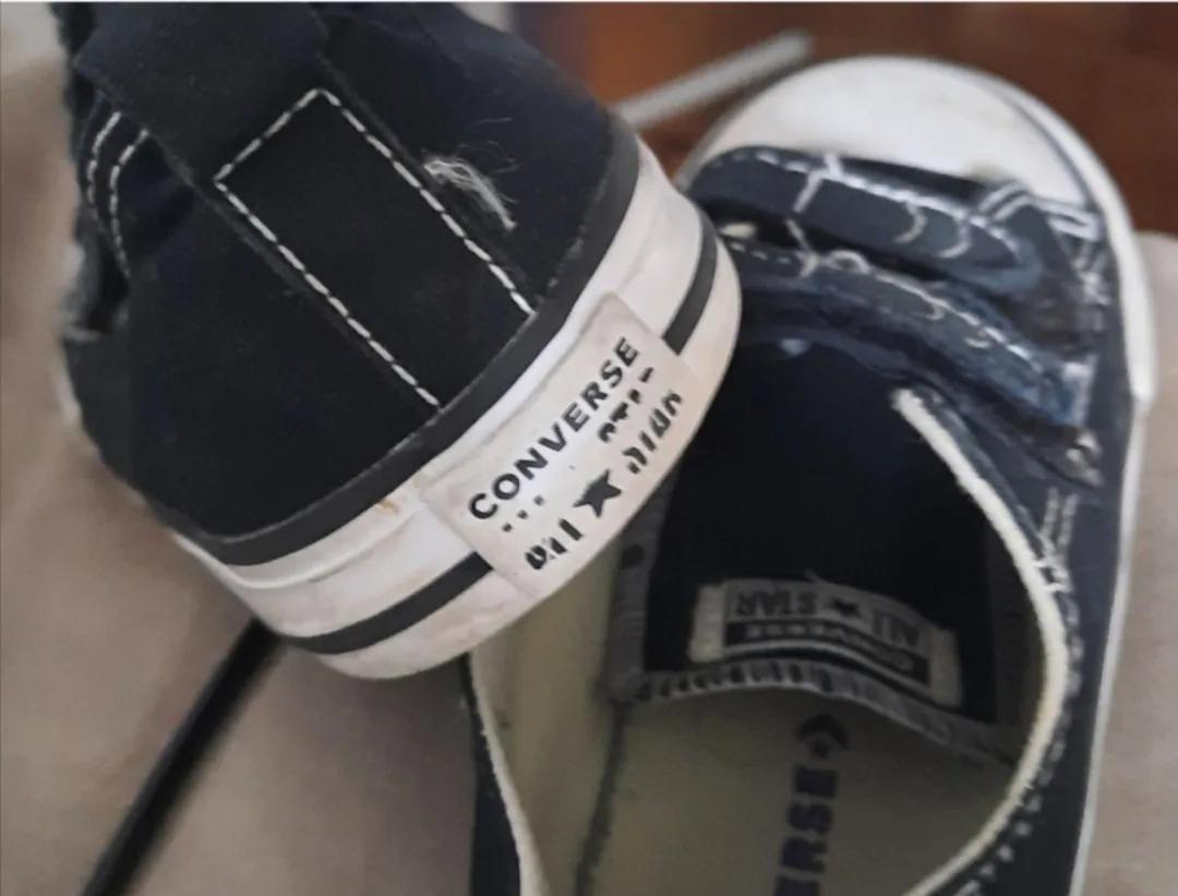 Kids Outfit: Denim Shorts, Tie-Dye Shirt & Converse Sneakers image indicator(2)