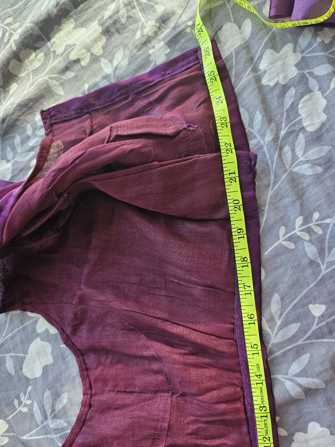 Purple embellished blouse and Saree - photo 3