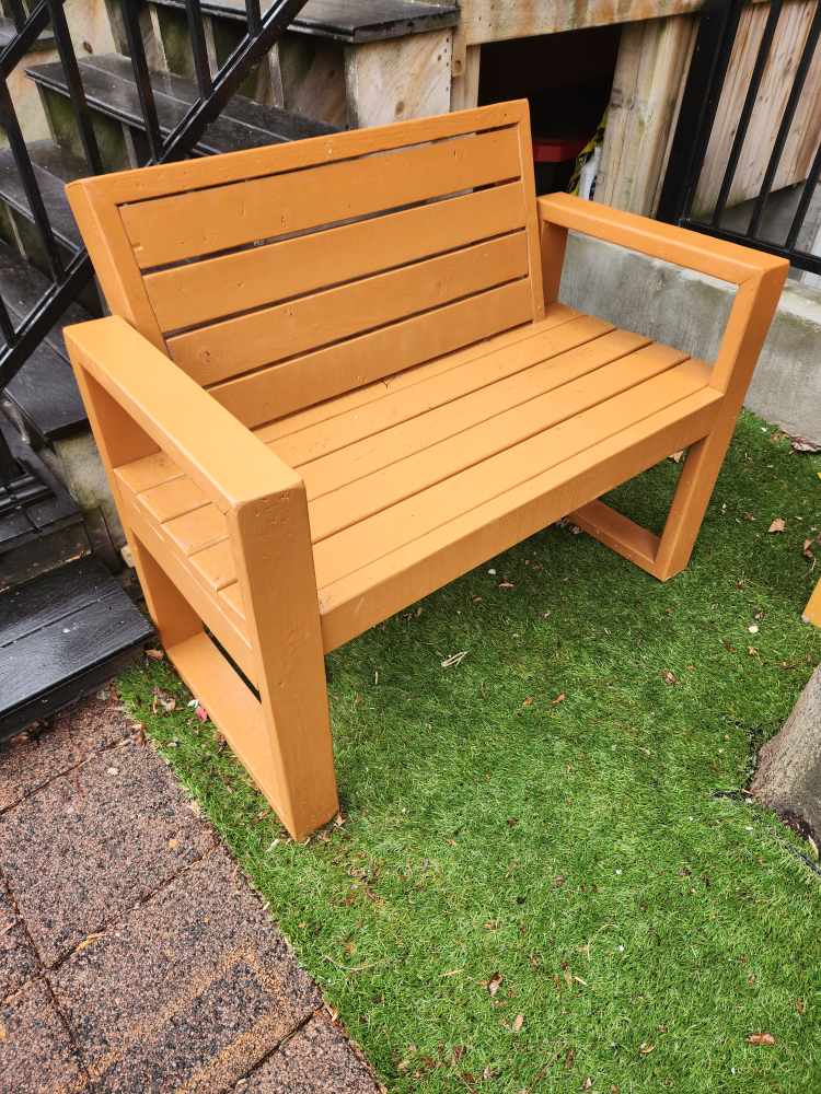 Unique and Rustic Outdoor Wooden Bench