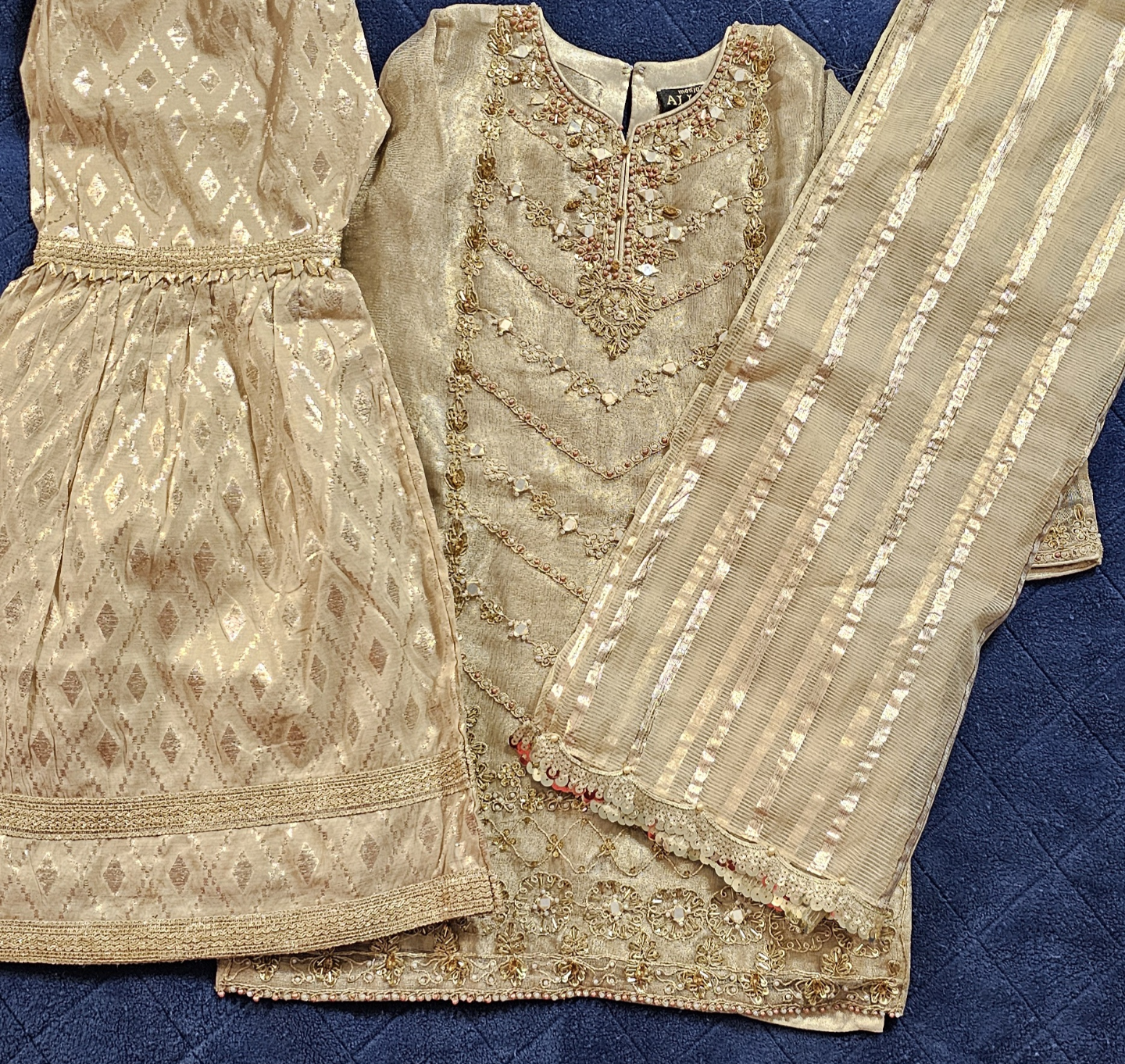 Girls' Gold Embroidered Three-Piece garara outfit - photo 4