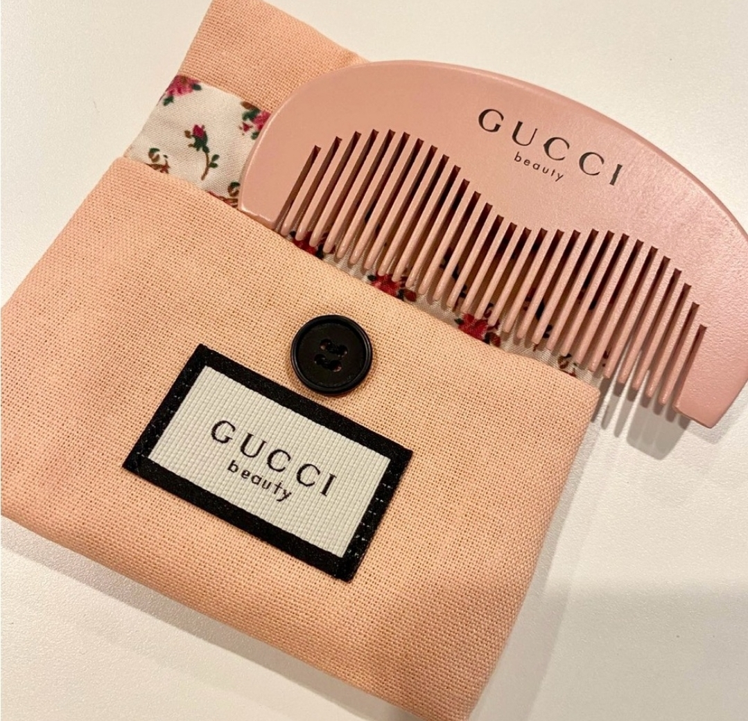 Gucci Beauty Pink Comb with Case - photo 3