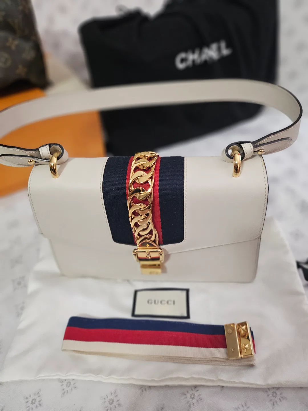 Gucci Ophidia GG Supreme Mini Chain Bag thumbnail