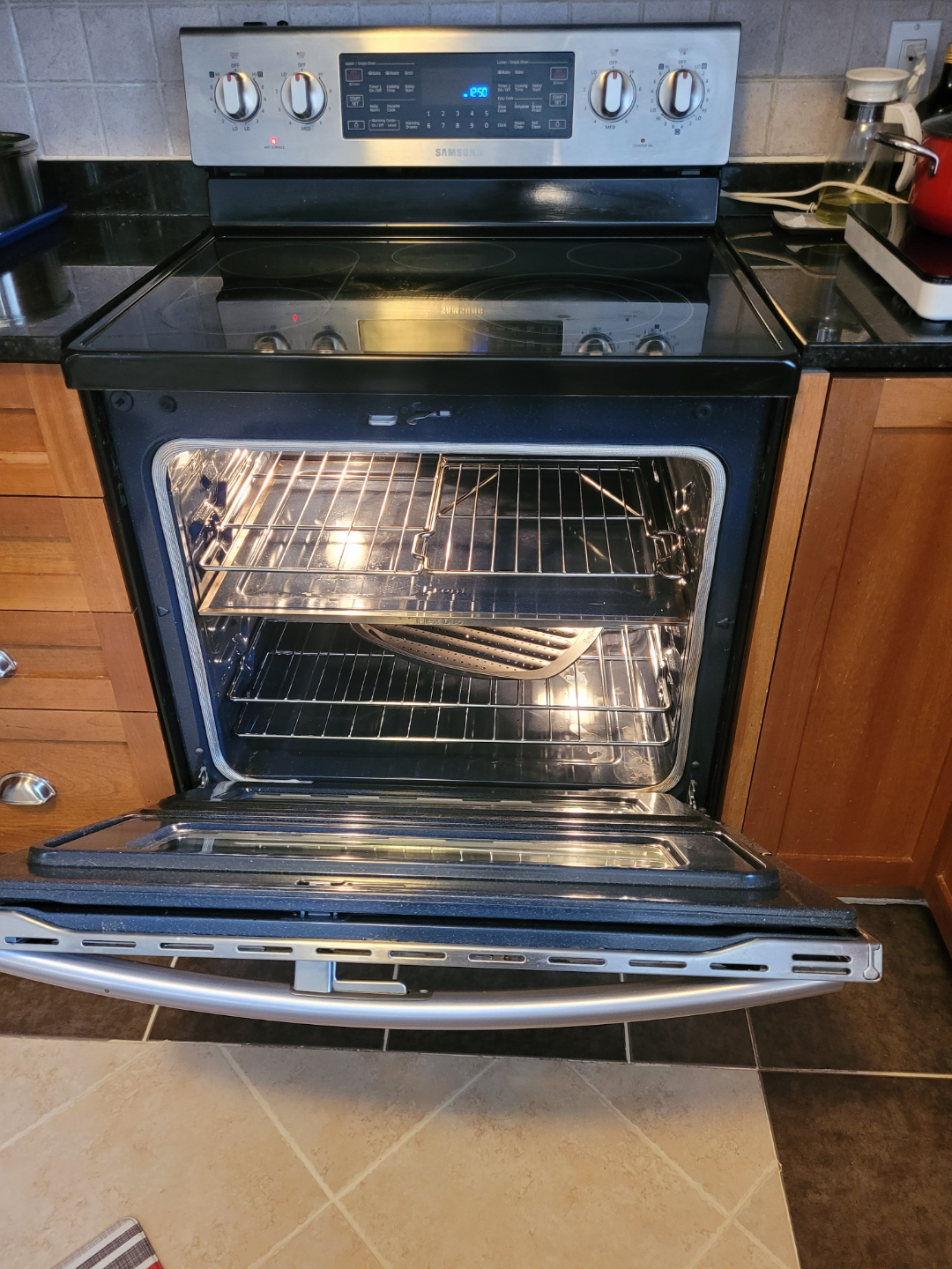 Samsung Electric Range with Double Oven - photo 4