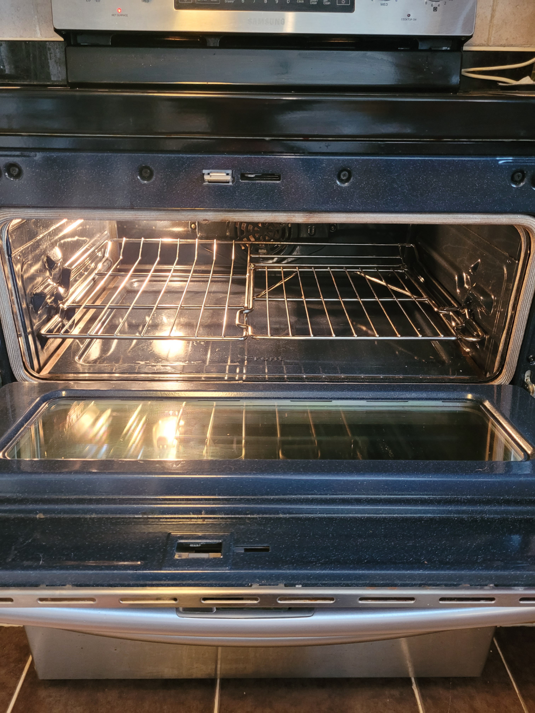 Samsung Electric Range with Double Oven - photo 5