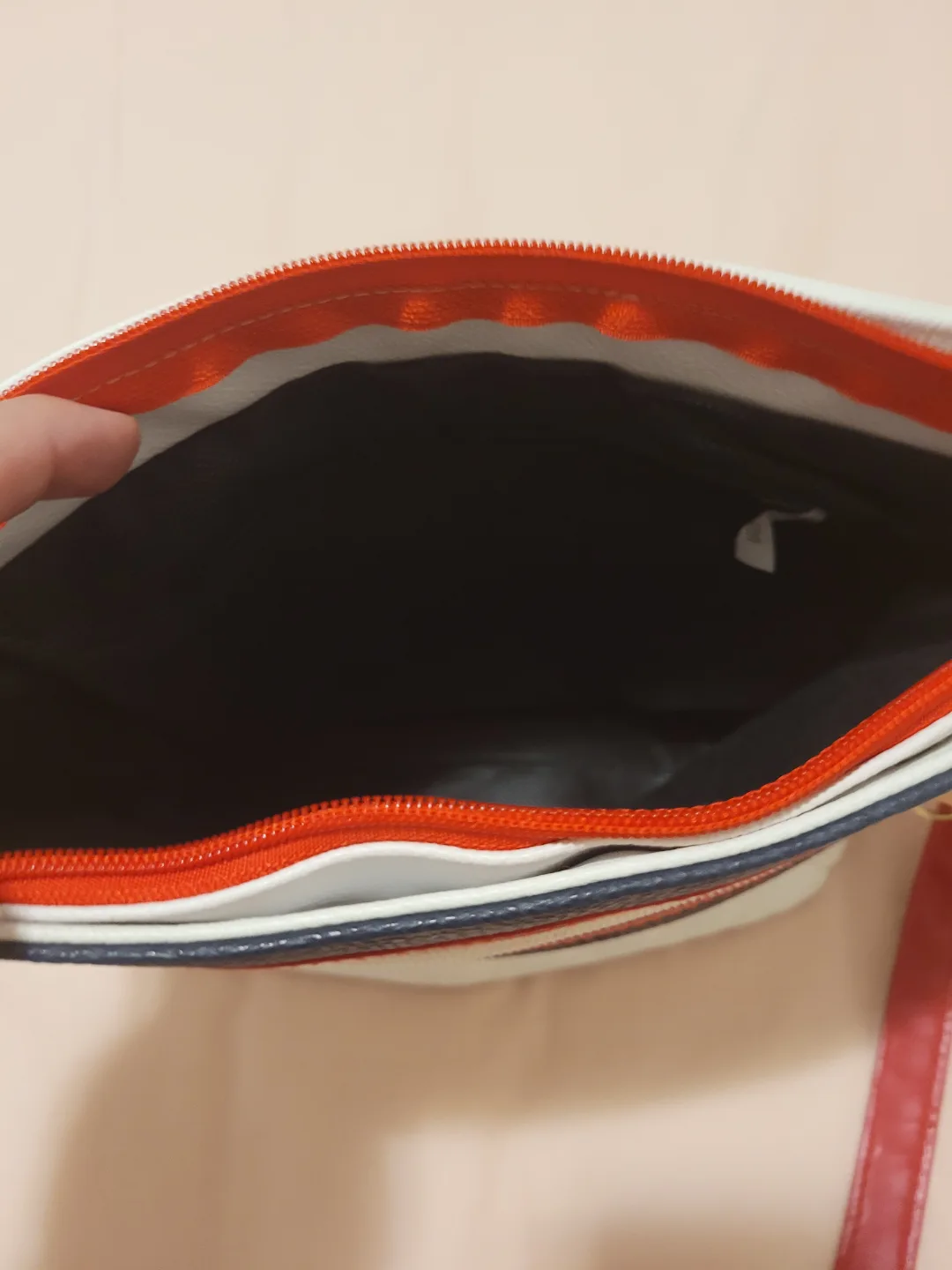 women's handbag and shoes set shoes size 9  both $18 image indicator(6)