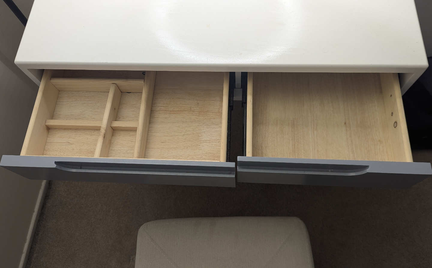 Vanity Set with LED Mirror and Stool - photo 2