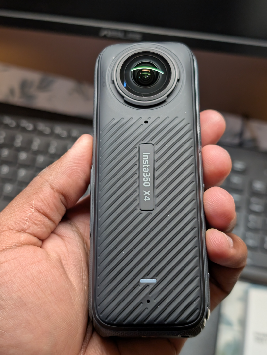 Insta360 X4 8K 360 Action Camera with 512 GB microSD Card - photo 4