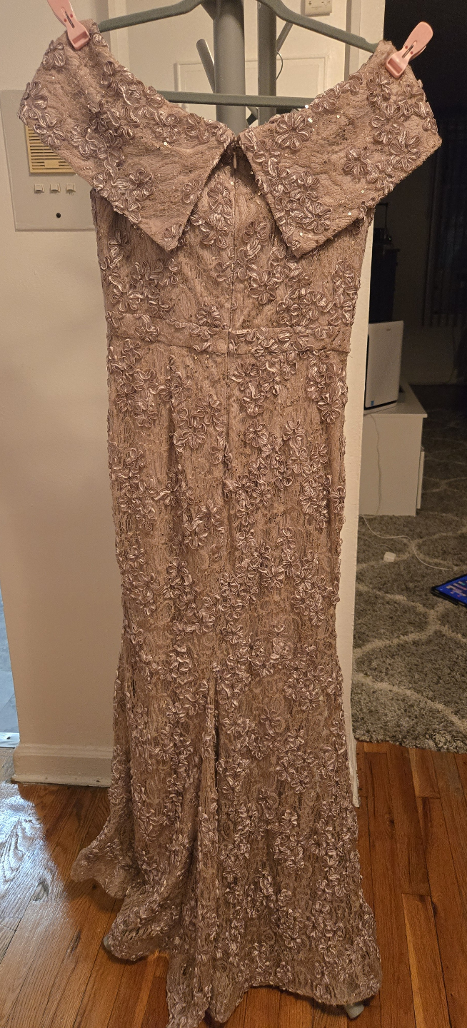 XScape Women's Formal Gown Size 6P - photo 2