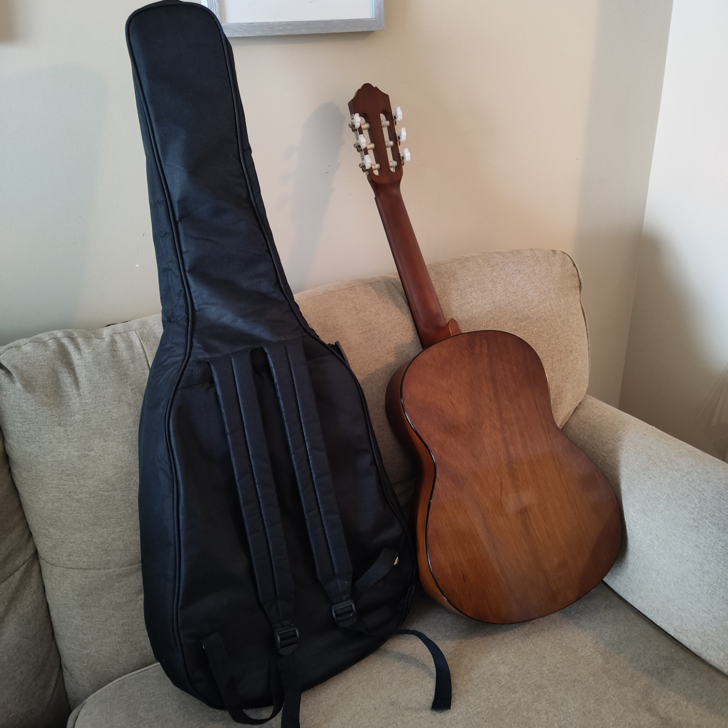 Yamaha Junior Classical Guitar with Gig Bag - photo 4
