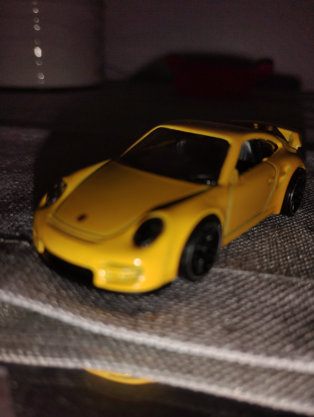 Yellow Porsche 911 GT2 Hot Wheels