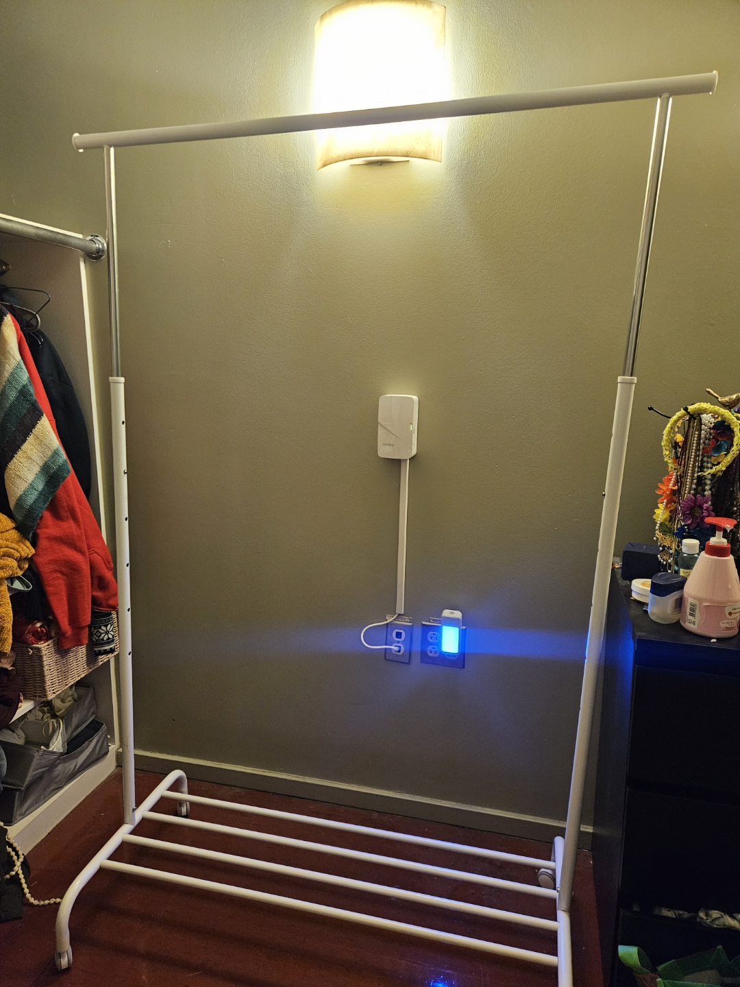 White Metal Clothing Rack with Wheels - photo 2