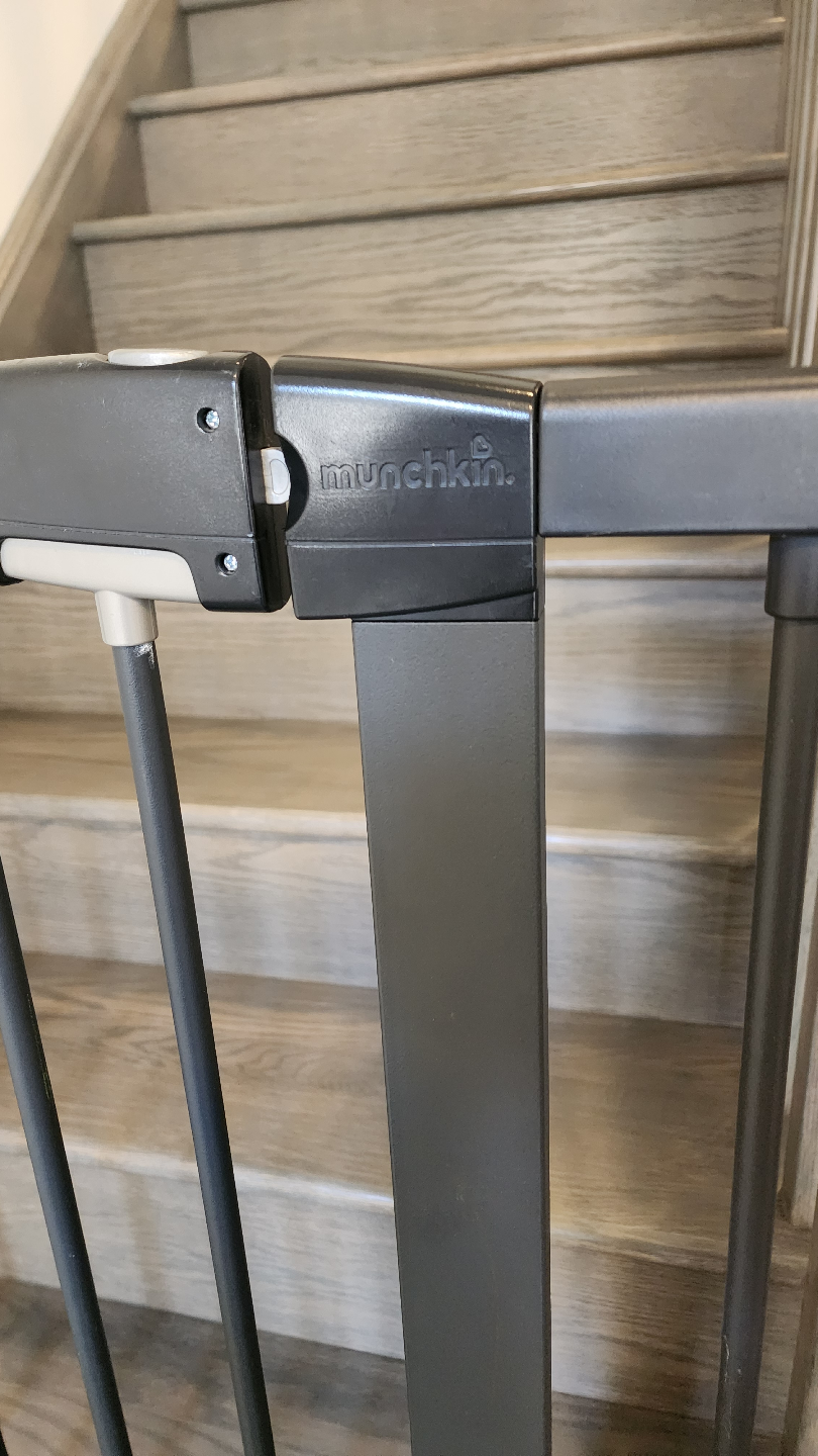 Munchkin Safety Gate - photo 2