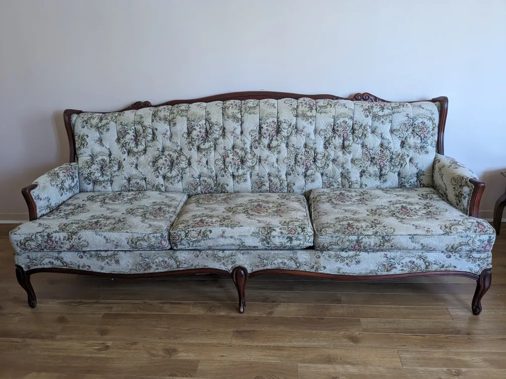 Vintage Floral Sofa and Armchair Set image indicator(2)
