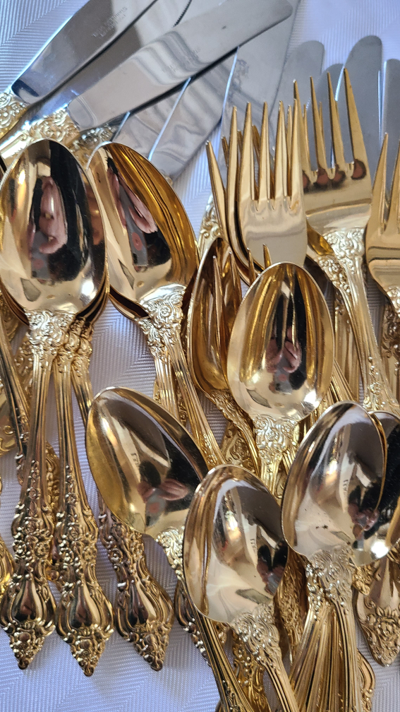 Rare Vintage Pinti 24K Gold Plated 80 Pcs Cutlery Set -New - photo 2
