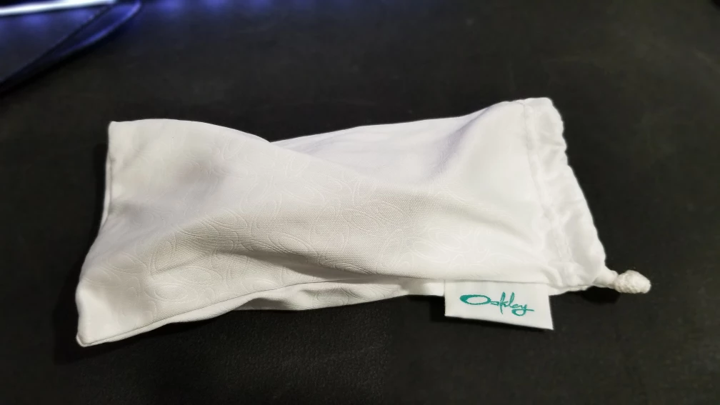 *New* Oakley Sunglasses with Case - photo 5