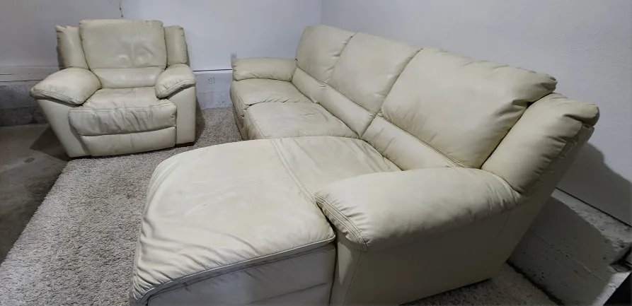 Natuzzi Editions Recliner 3 Seater Sectional & Armchair image indicator(2)