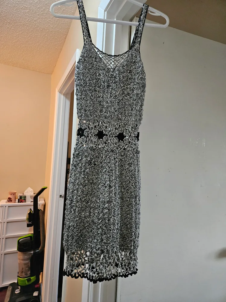 💚  Black and white crocheted mini dress image indicator(2)