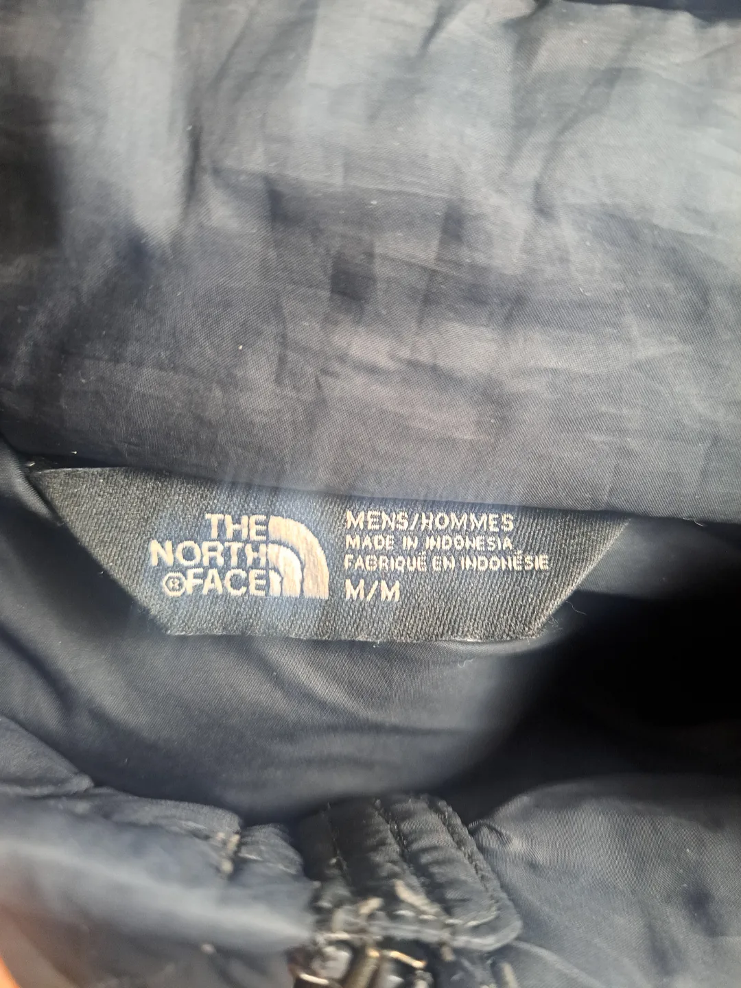 TheNorthface womans outdoor jacket - size Medium image indicator(3)