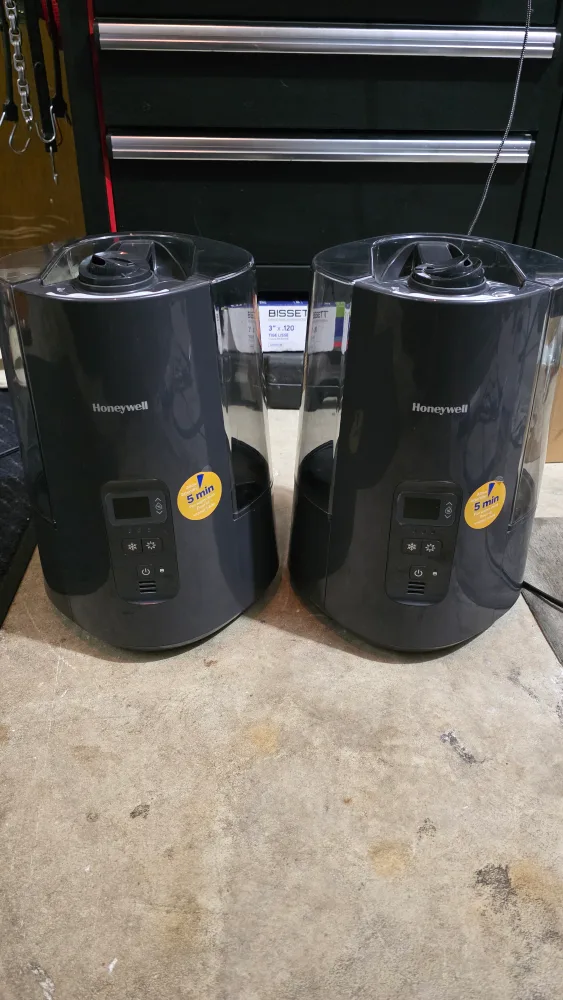 Honeywell Ultrasonic Cool Mist Humidifiers thumbnail