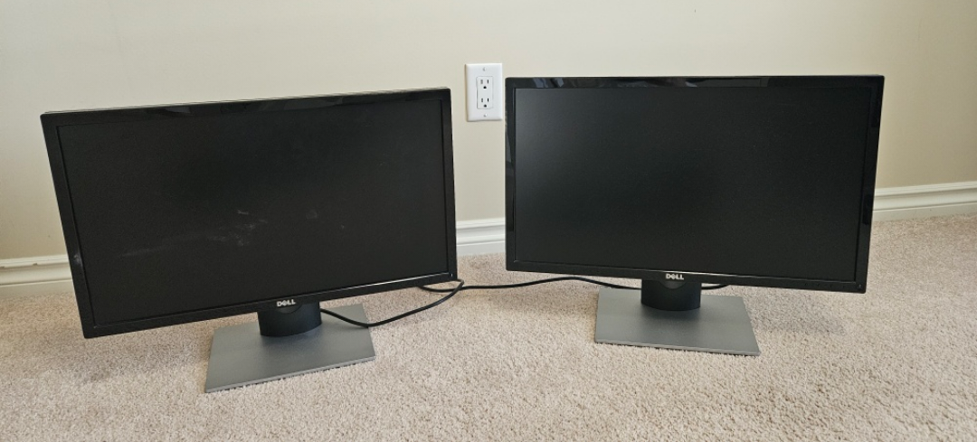 Dell SE2417HGR 24-inch Monitors (x2)