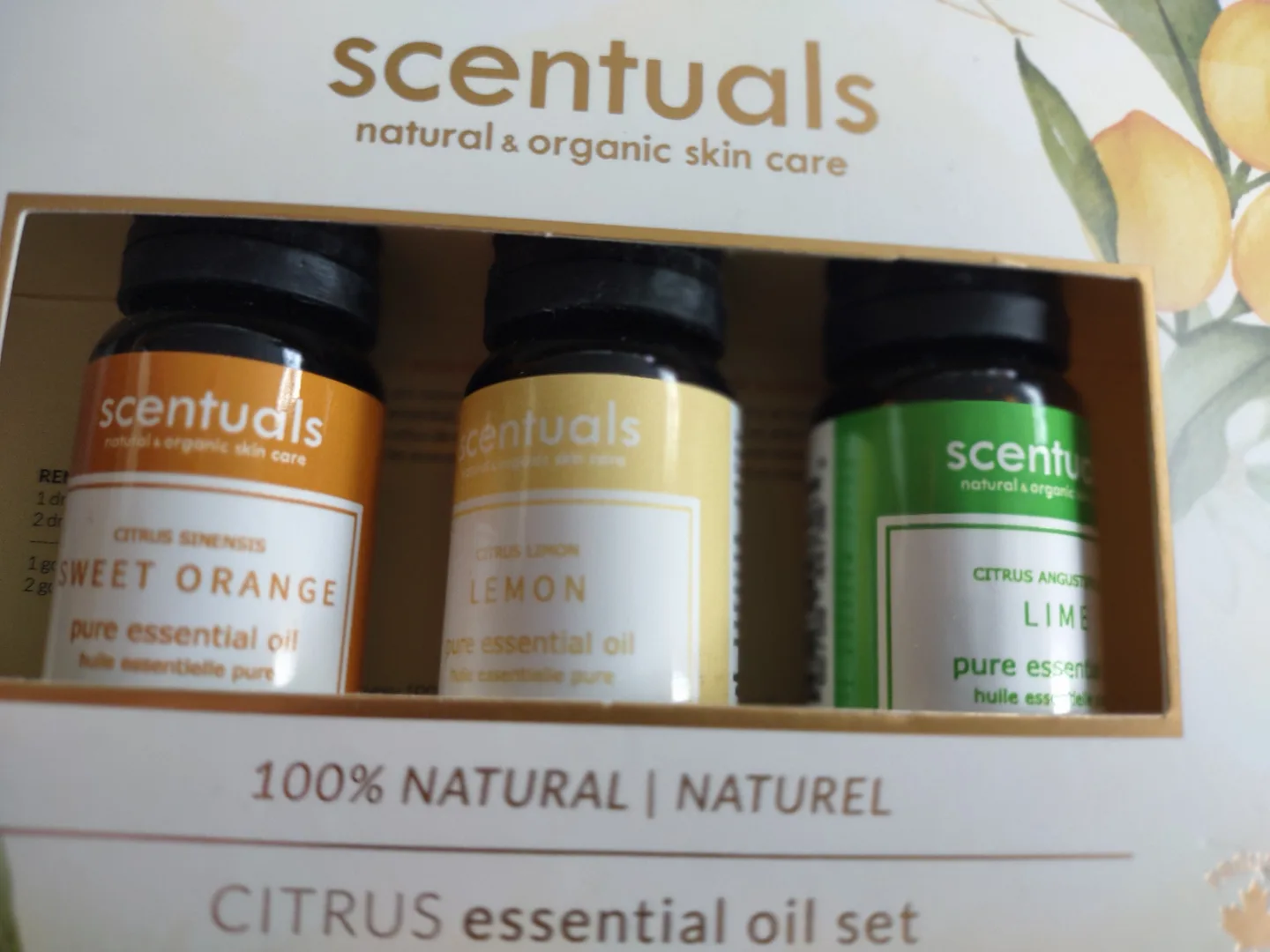 (NEW) Organic Scentuals Citrus Essential Oil Set image indicator(7)