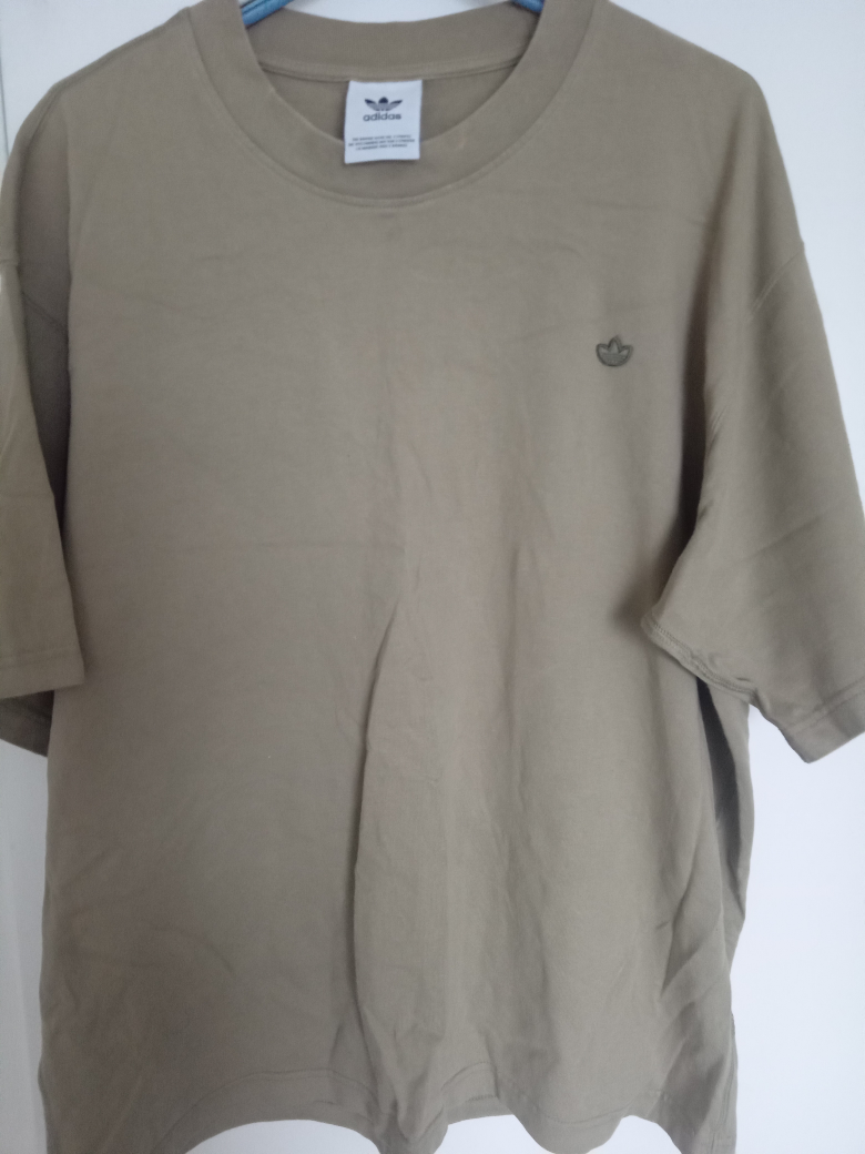 Adidas Beige T-Shirt