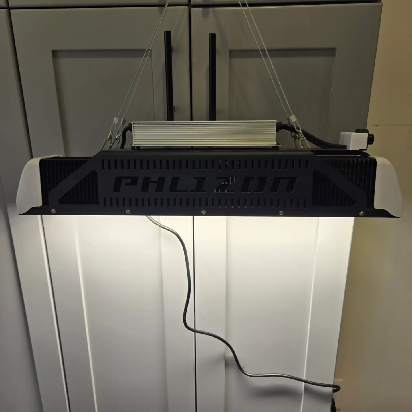 2000watt PHLIZON LED Grow Light Bar with Fahold Power Supply image indicator(3)