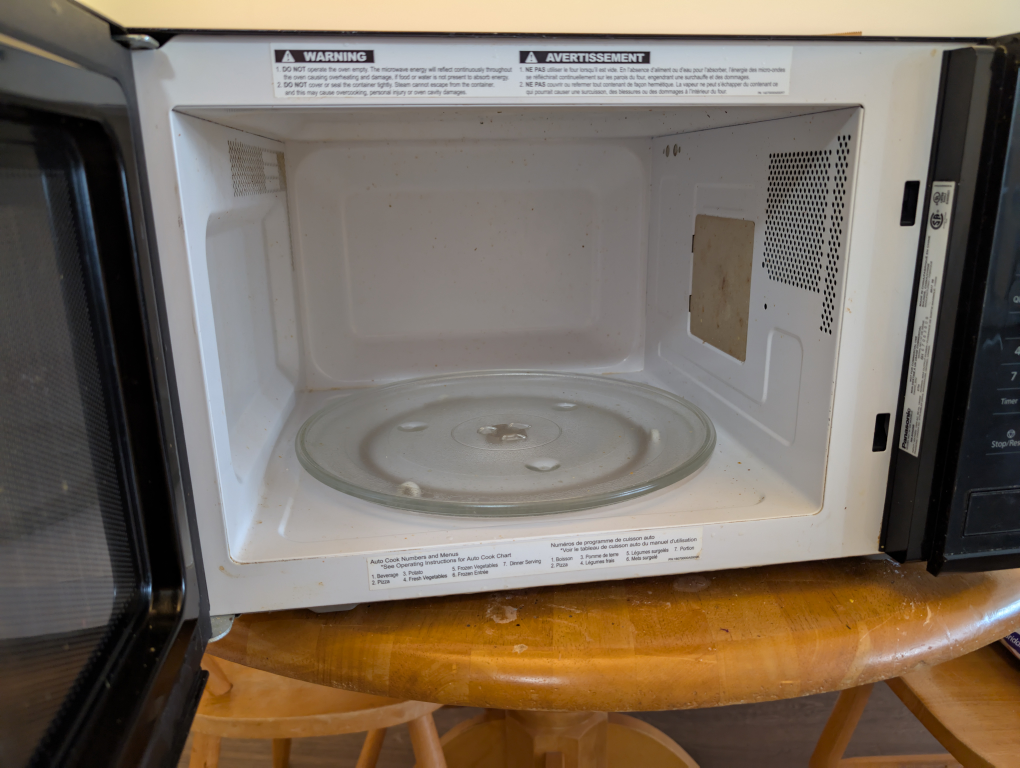 Panasonic 1000W High-Power Microwave - photo 2