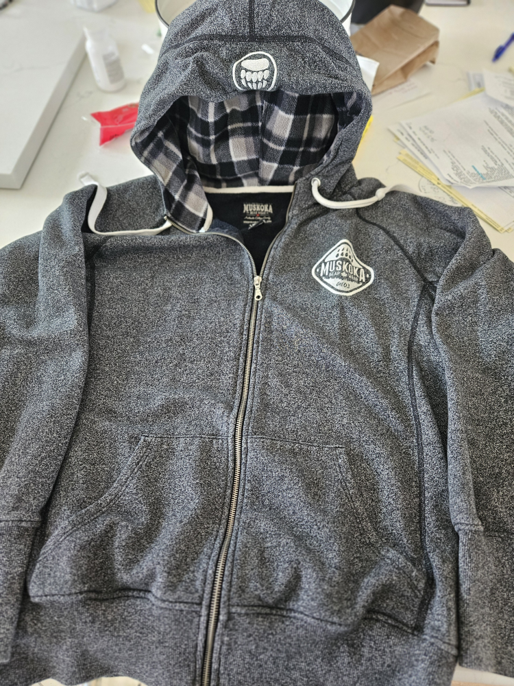 Muskoka Bear Wear hoodies and sweatshirts - bundle - photo 5