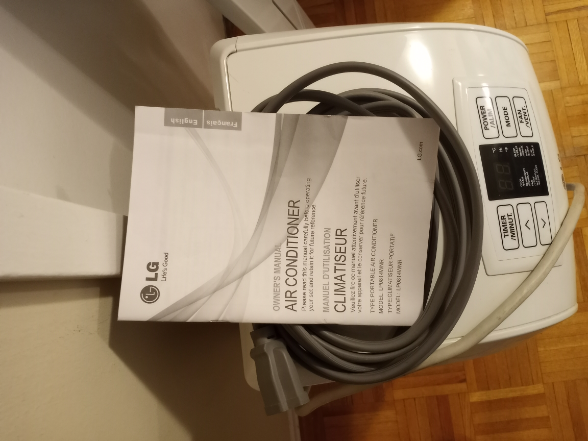 LG Portable Air Conditioner, 8000 BTU with added accesories - photo 3