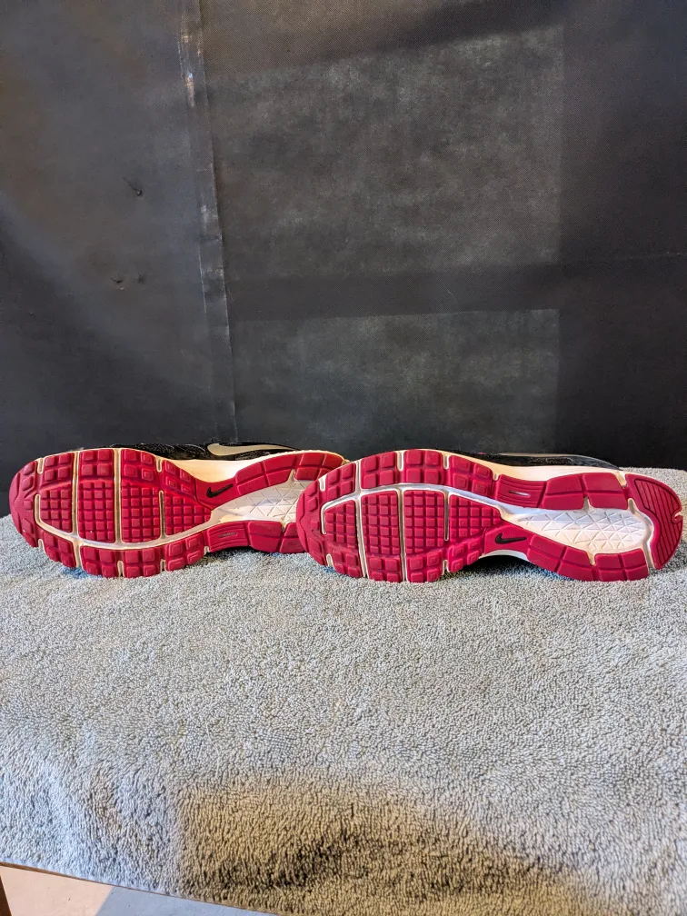 Women's Nike Revolution 2 Running Shoes image indicator(2)