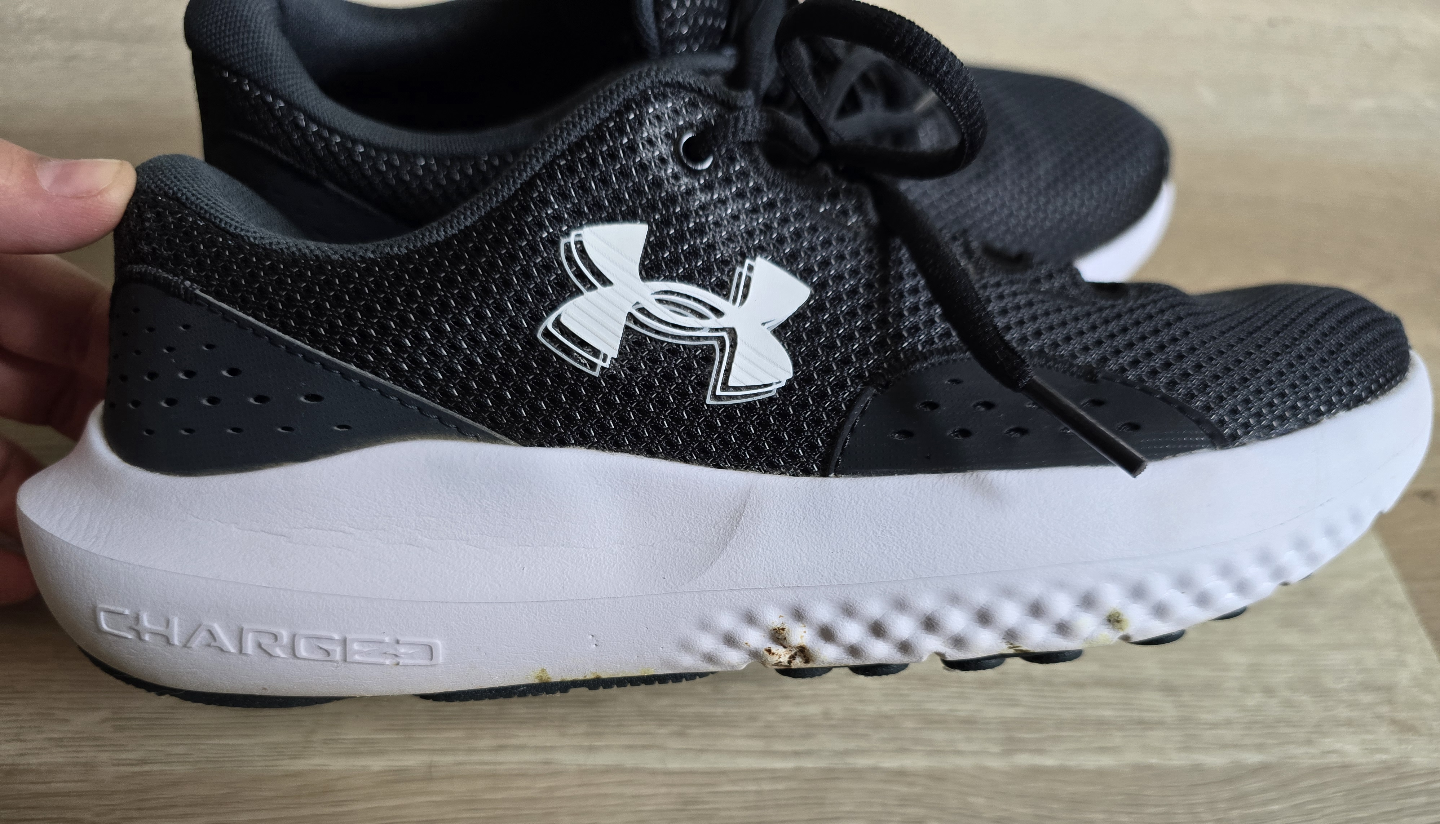 Women's UA Shoes 8.5 - photo 5
