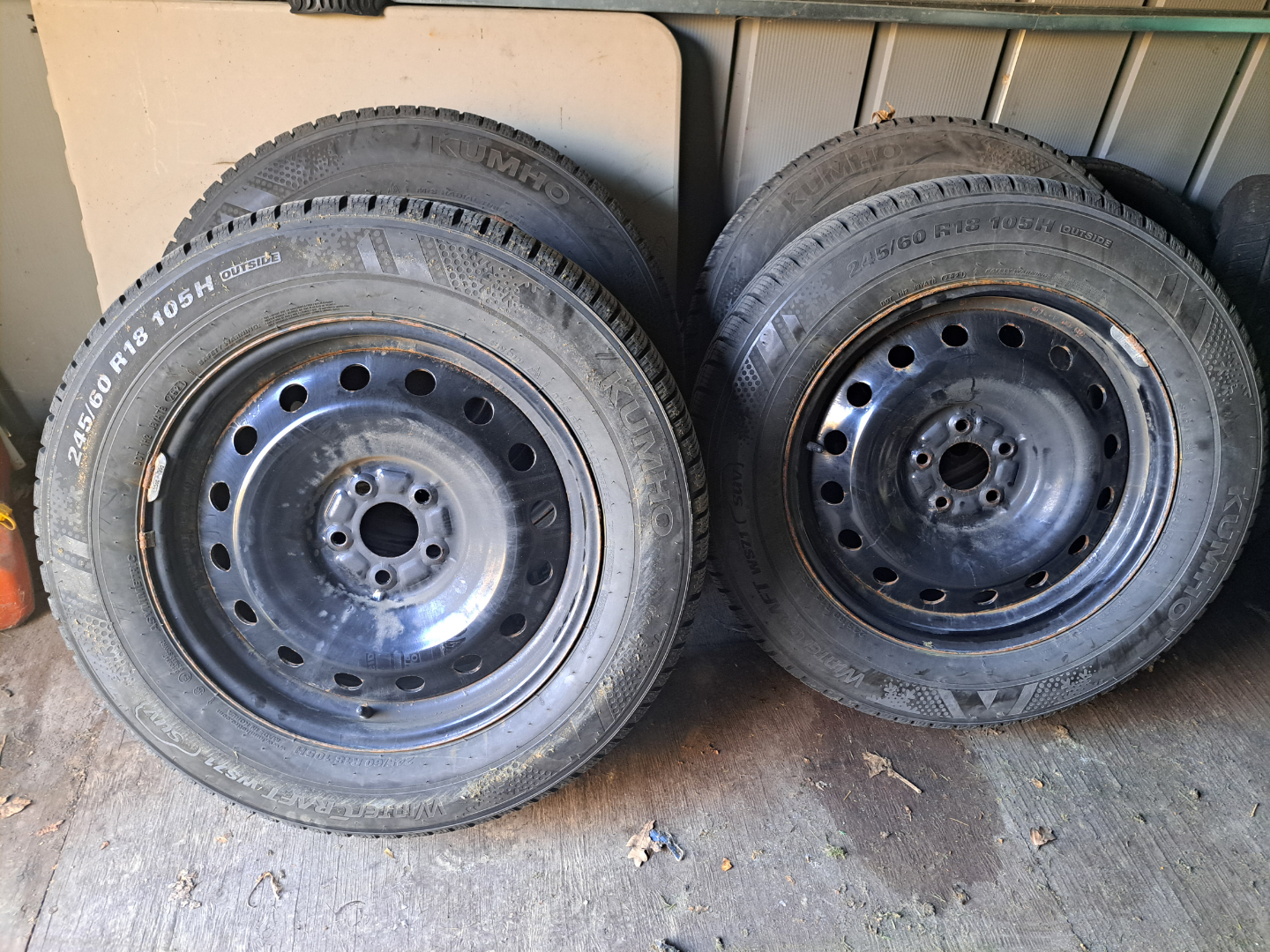 Used Kumho Wintercraft WP71 Tires - 245/60 R18