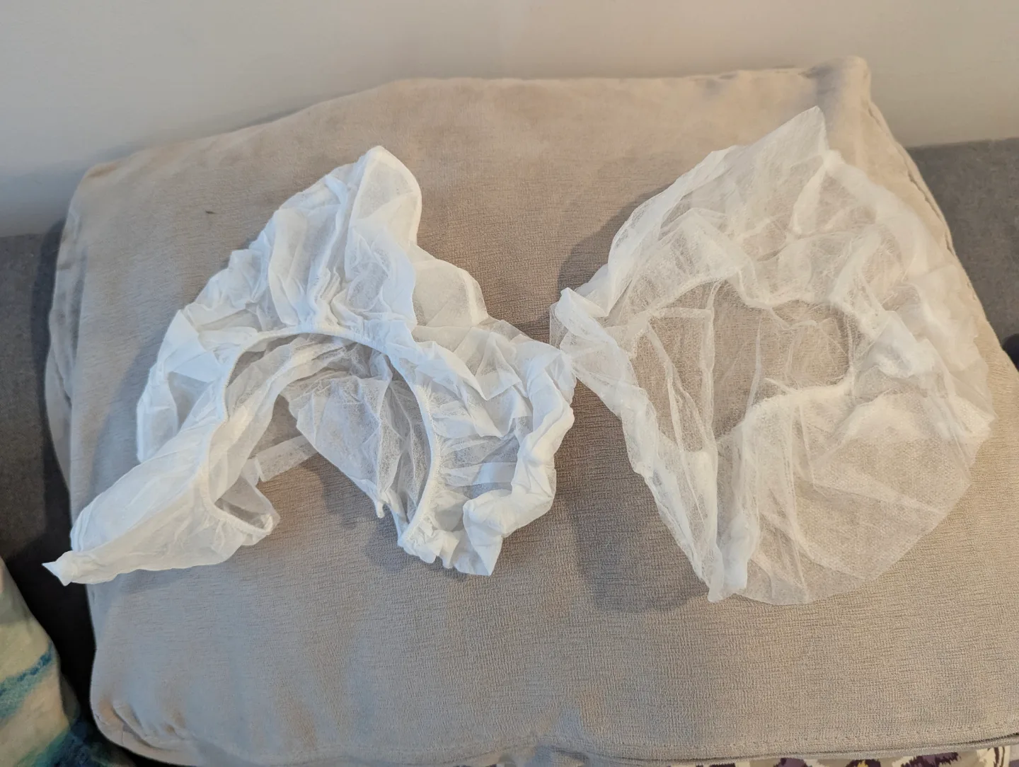 Pack Disposable Salon/ Massage) Hair Cap Sheets💚 image indicator(4)