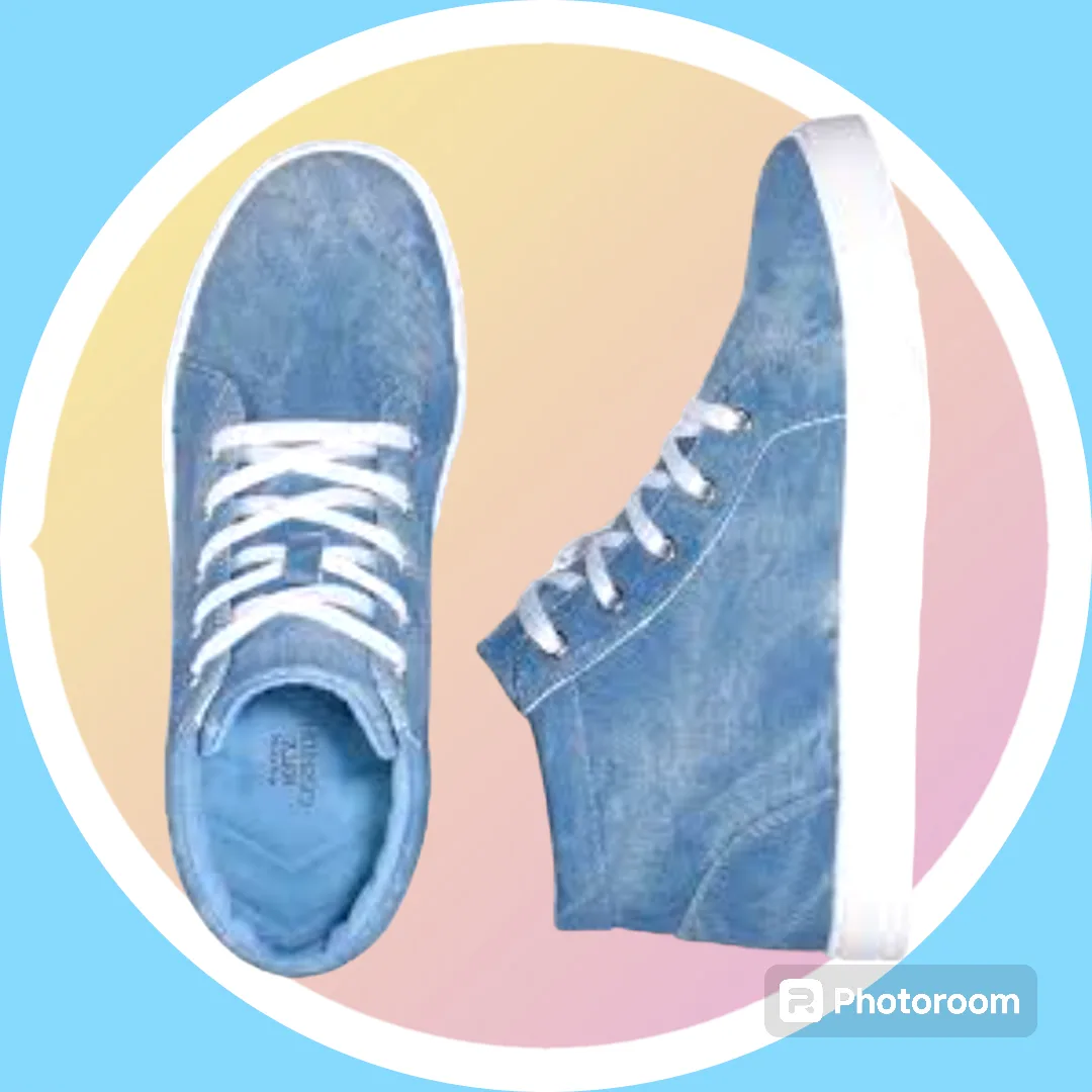 NEW Sz 8 Avon Cushion Walk Cushioned Insoles Sneakers image indicator(2)