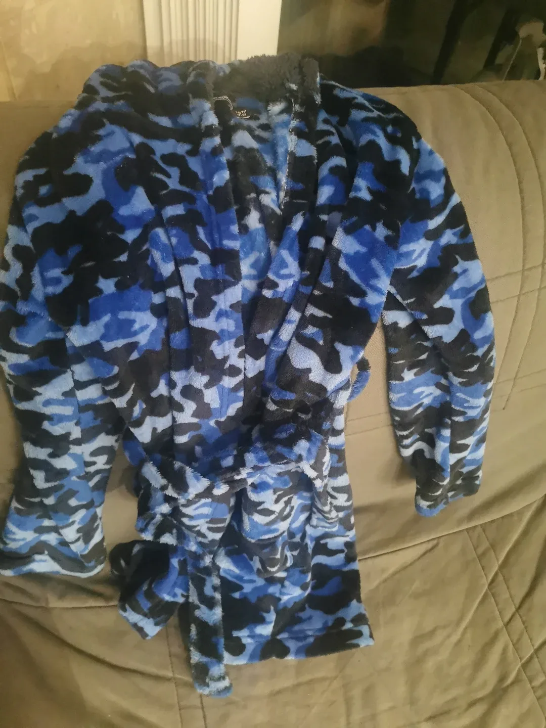 Kids' Blue Camo Fleece Robe joggers & thermal shirt and pants