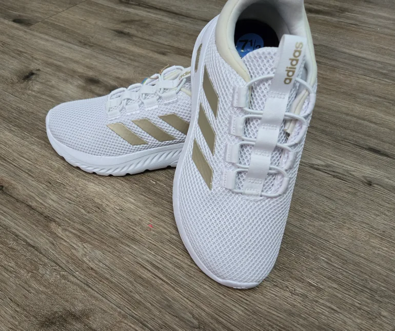 brand new Adidas Cloudfoam Womens Running Shoes - Size 7.5 image indicator(2)