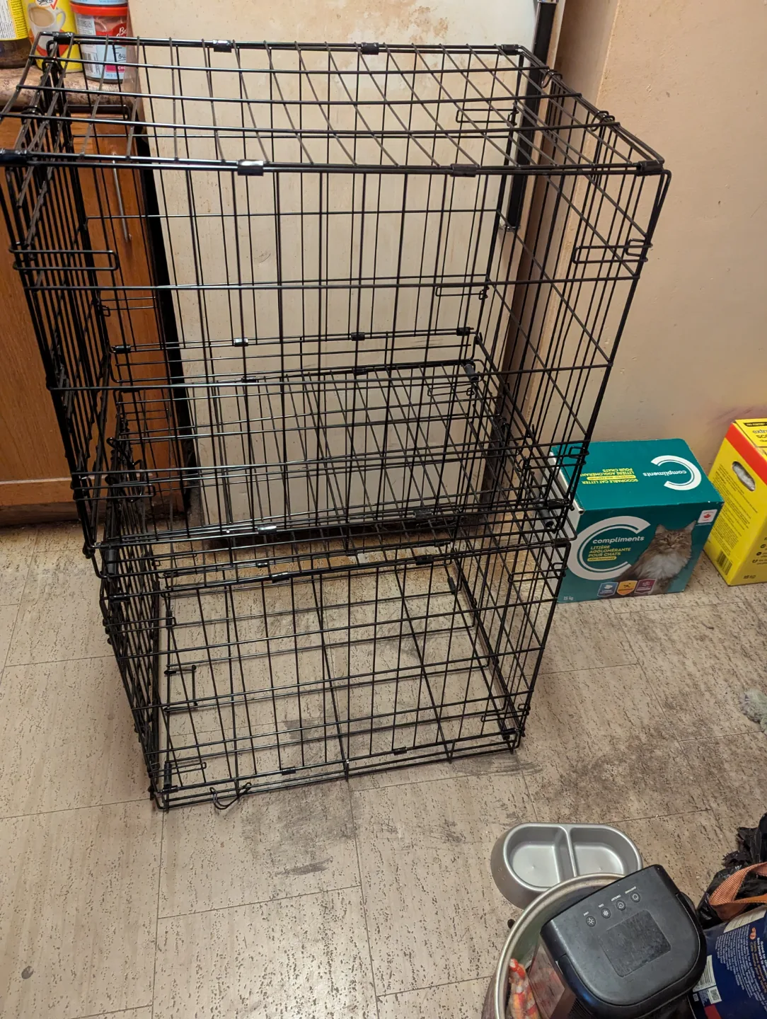 Stackable Pet Crates x2 image indicator(4)