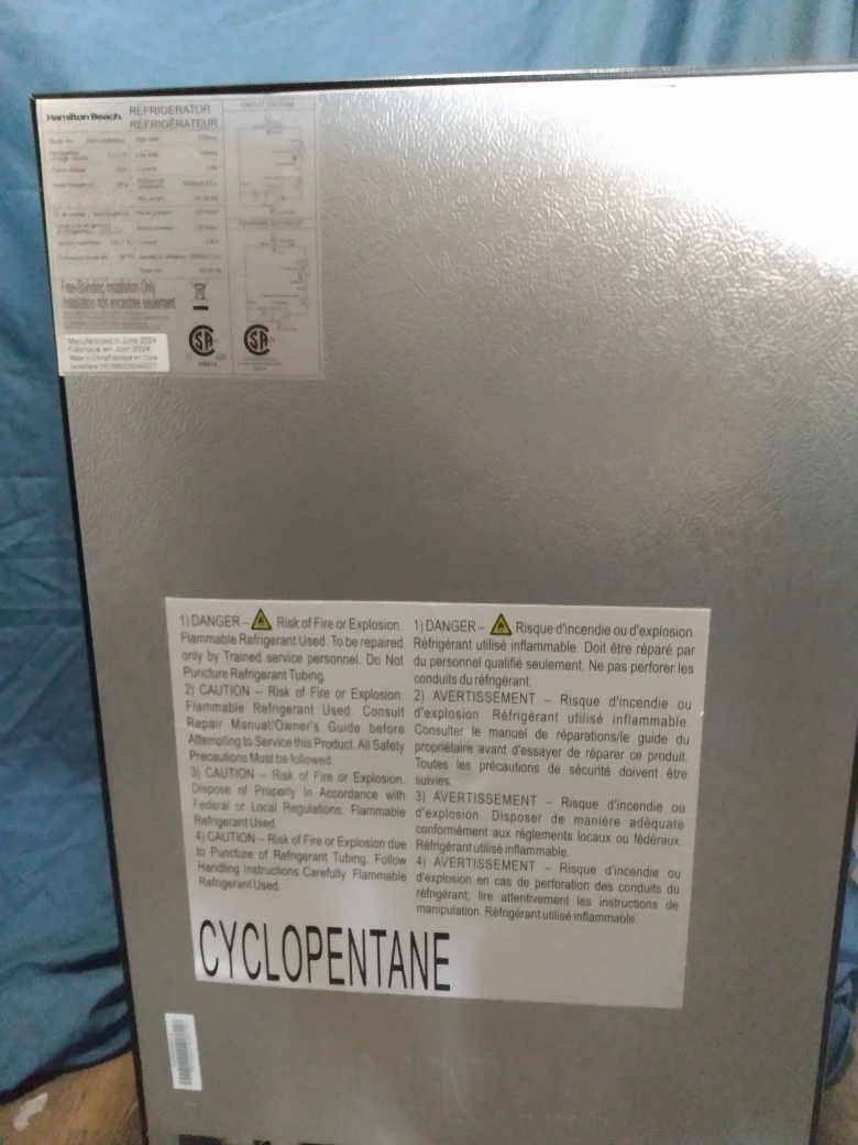 Hamilton Beach mini-fridge - photo 3