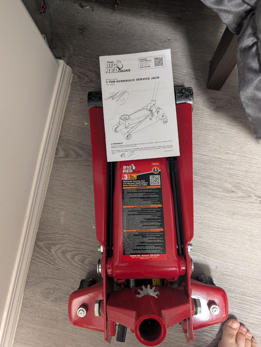 Big Red 3 Ton Hydraulic Service Jack