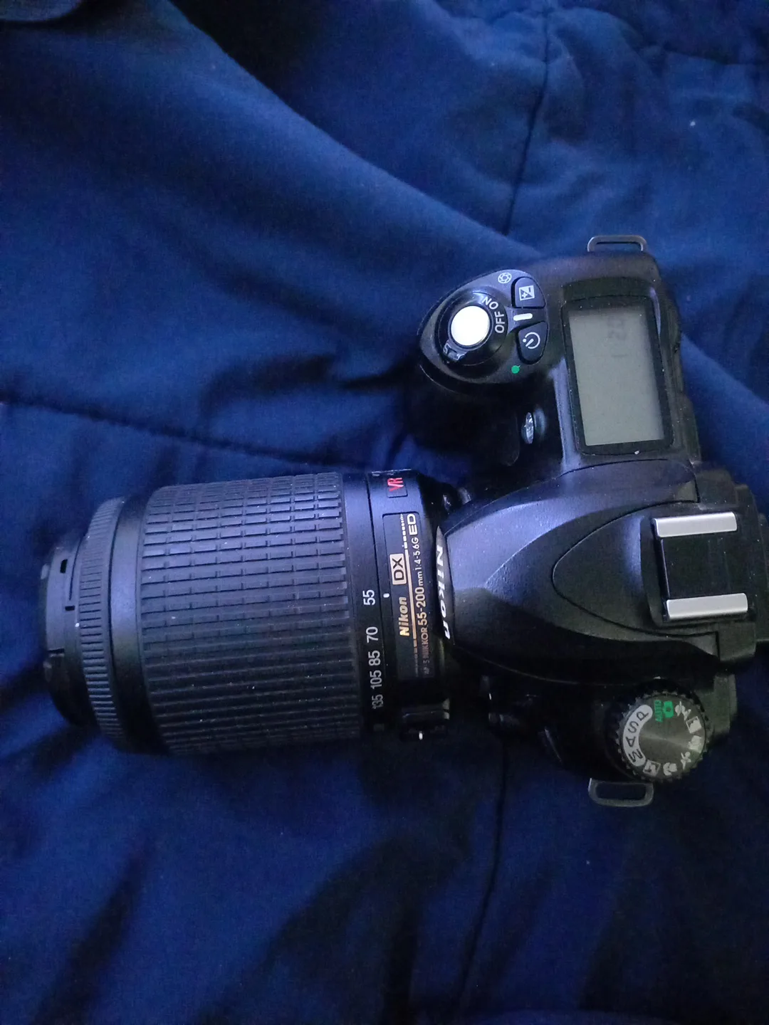 Nikon D55-200mm DX Camera Lens thumbnail