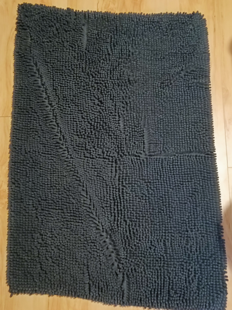 Soft and Fluffy Black Bath Mat