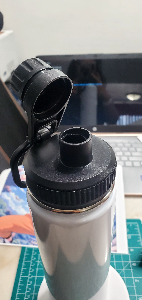Custom Daisy Floral Water Bottle - photo 3