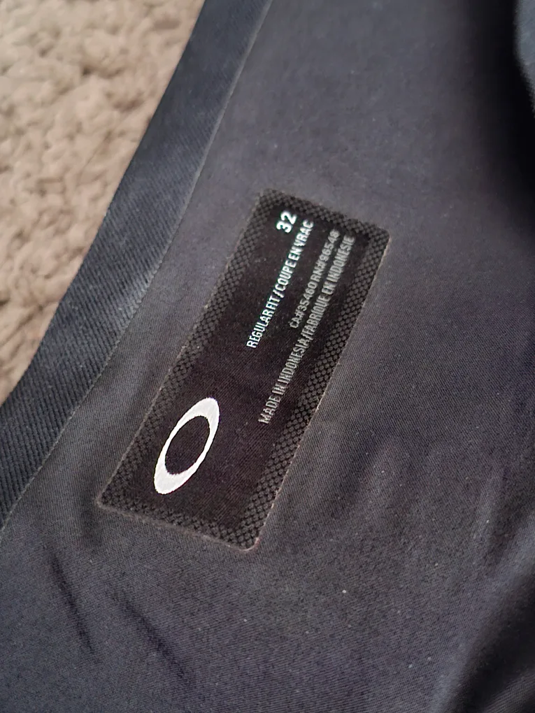 Men's Oakley Black Golf Shorts image indicator(7)