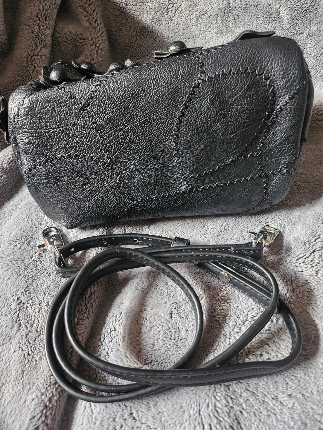 Black Leather Flower Detail Crossbody Bag image indicator(2)