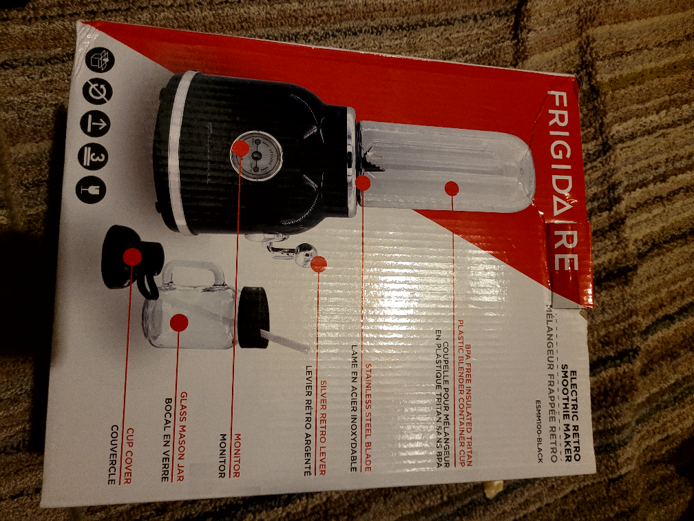 Frigidaire Retro Electric smoothie maker