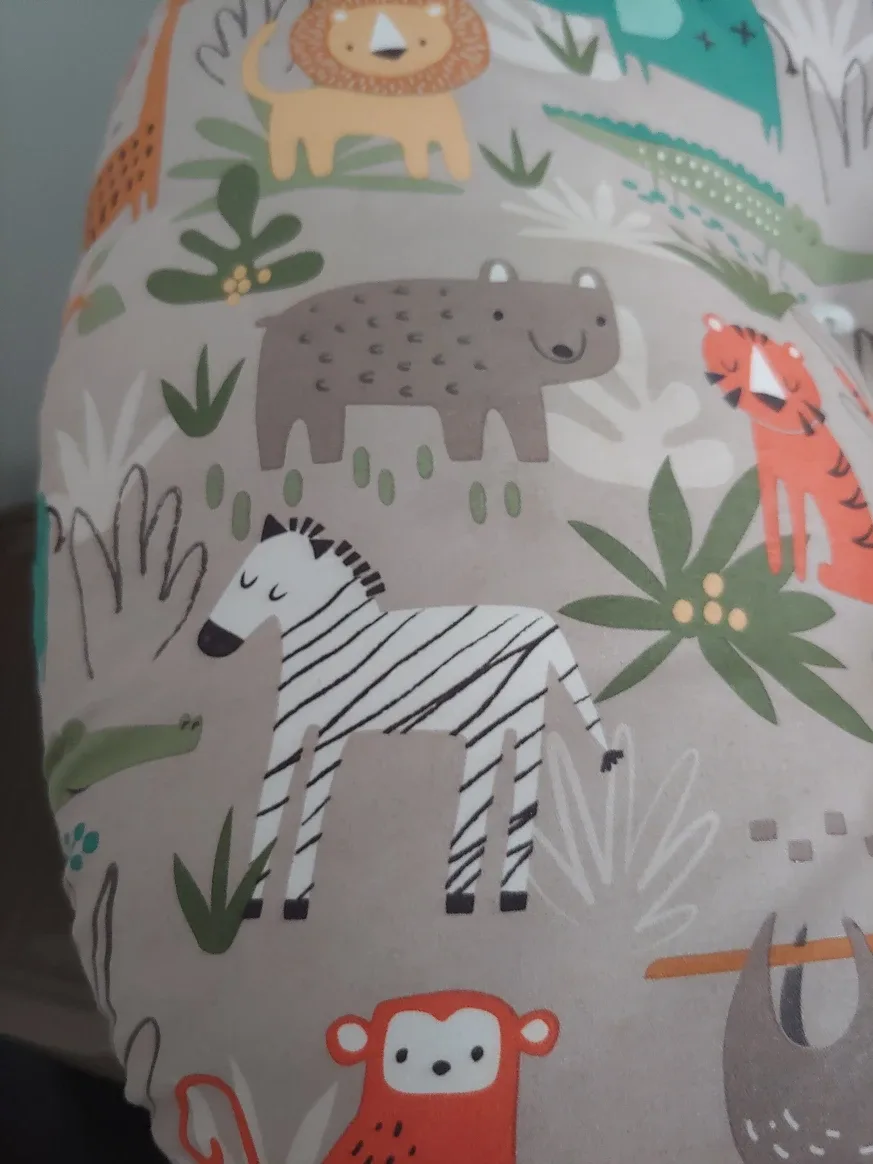 Newborn lounger- Jungle Animals Print image indicator(3)