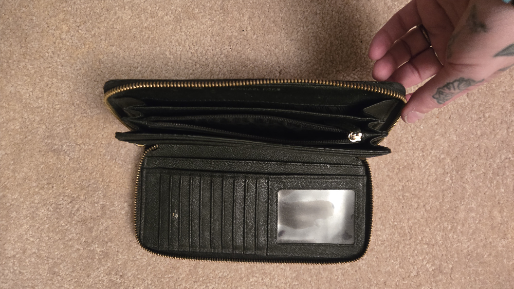 Michael Kors Black Leather Zip Around Wallet - photo 2